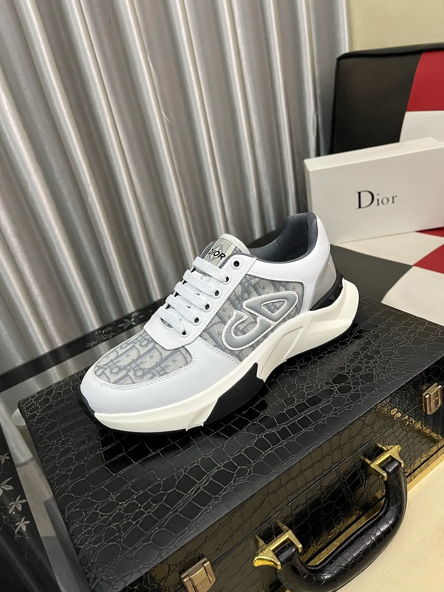 Men's Men's Shoes 💰438⌚️⌚️"Dior DIOR*" latest hot style casual shoes, top brand [seduce] luxury~purchase, top~quality. [Strong] The upper is made of imported breathable cowhide with material ➕ breathable sheepskin feet (•) and fine workmanship. Code number: 38-444️⃣Colors available